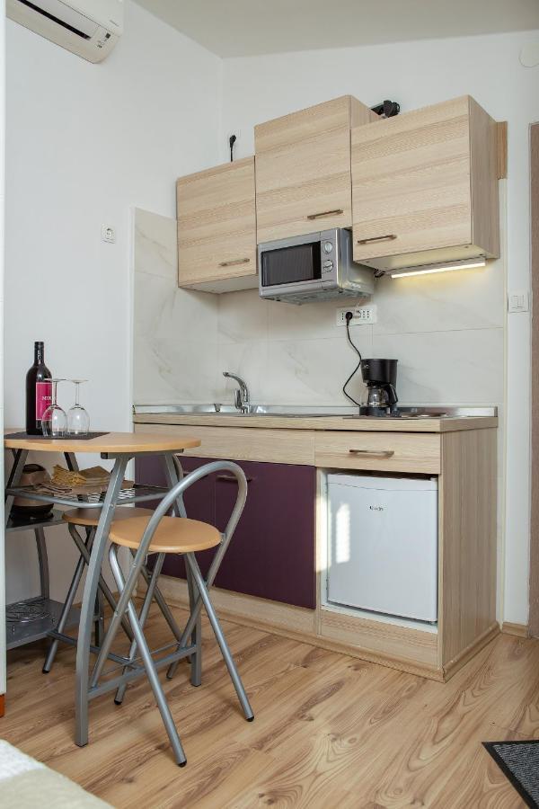 Apartments Elita Rovinj Bagian luar foto